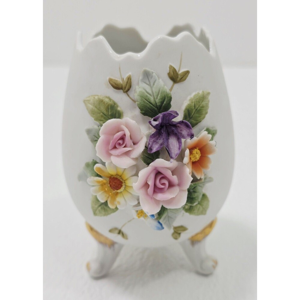 1950s Lefton "Cracked Egg" Porcelain Bisque W/ Hand Painted Flowers KW4342